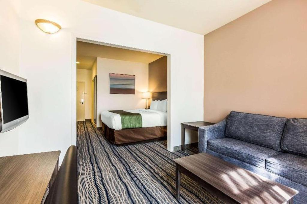 Ramada Suites By Wyndham San Diego Kültér fotó