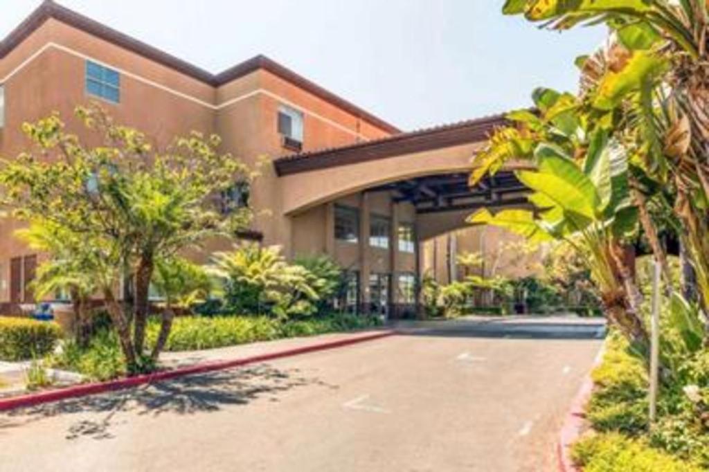 Ramada Suites By Wyndham San Diego Kültér fotó